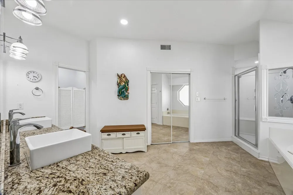 209 Bora Bora Drive Tiki Island, TX 77554