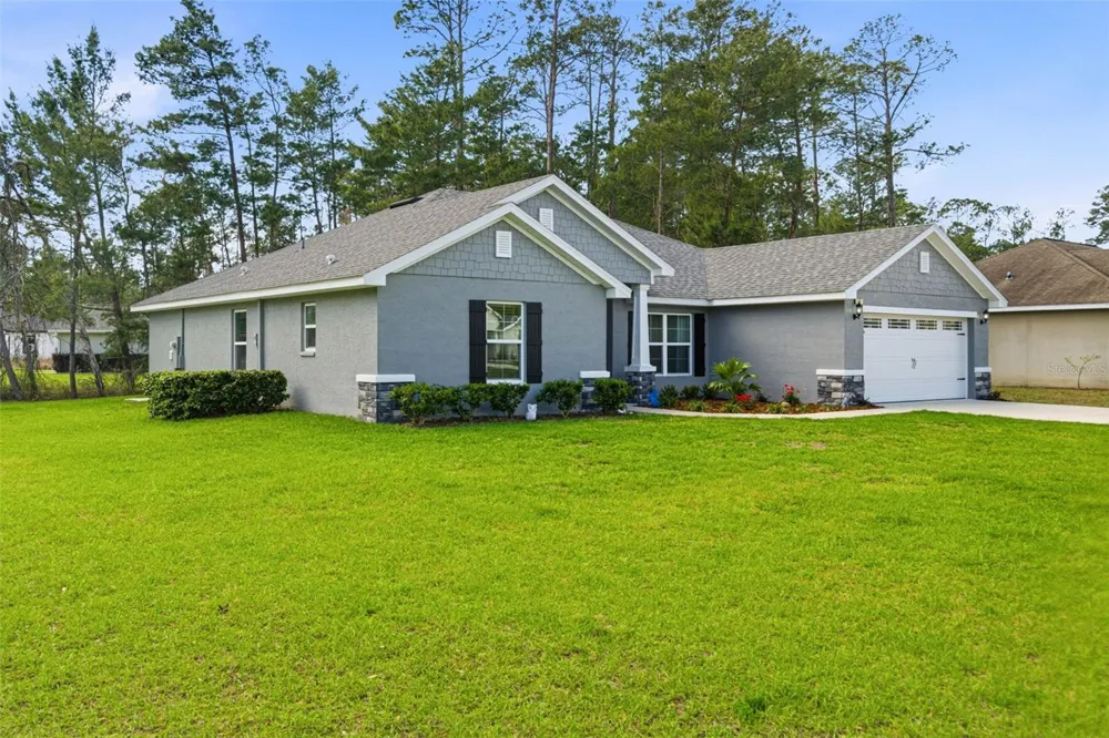 47 VILLAGE CENTER DRIVE Homosassa, FL 34446