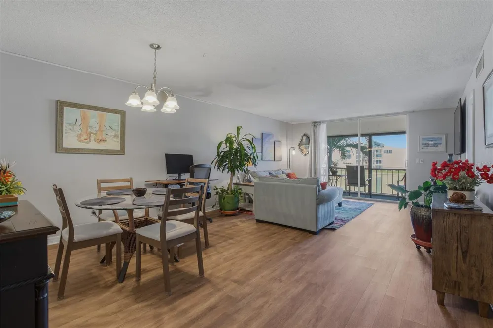 7540 BAY ISLAND DRIVE S #251 South Pasadena, FL 33707