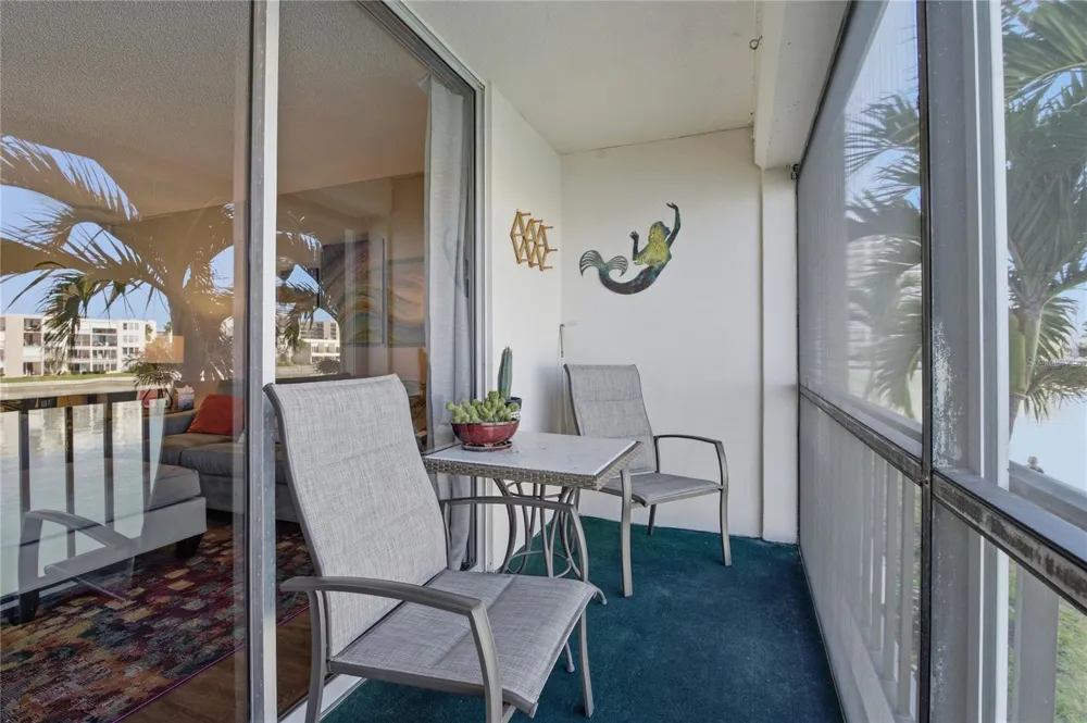 7540 BAY ISLAND DRIVE S #251 South Pasadena, FL 33707
