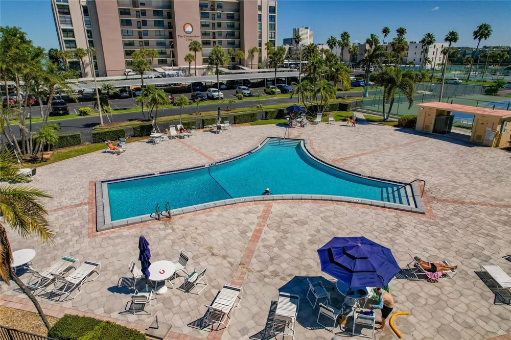 7540 BAY ISLAND DRIVE S #251 South Pasadena, FL 33707