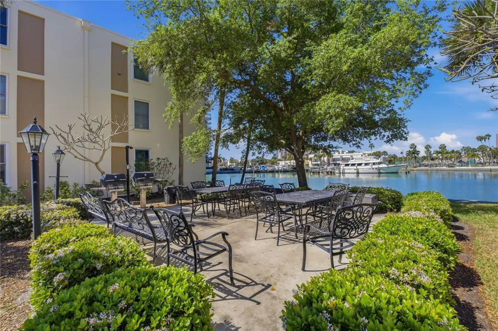 7540 BAY ISLAND DRIVE S #251 South Pasadena, FL 33707