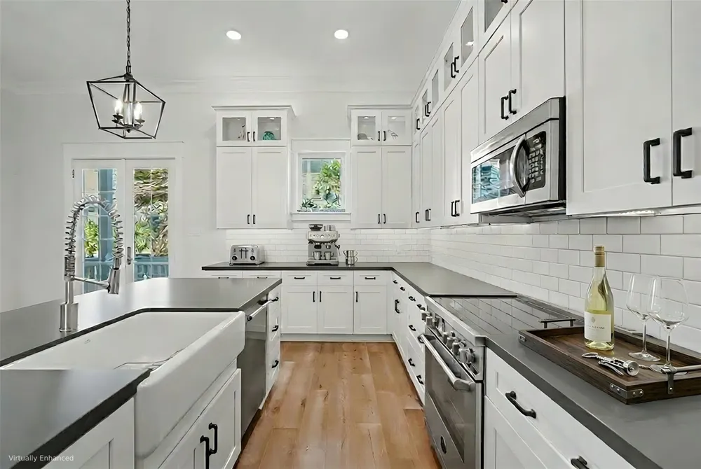 1830 Seaside Drive Galveston, TX 77550