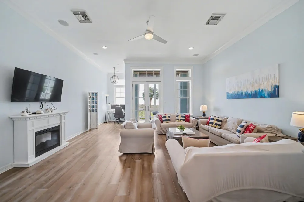 1830 Seaside Drive Galveston, TX 77550