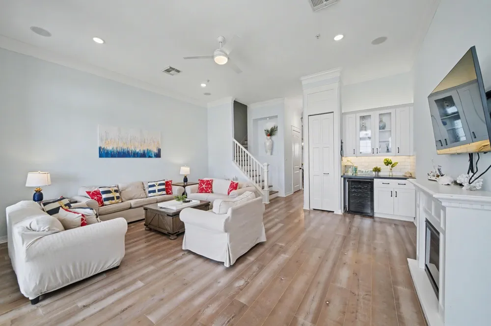 1830 Seaside Drive Galveston, TX 77550