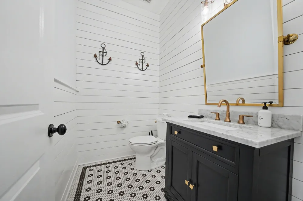 1830 Seaside Drive Galveston, TX 77550