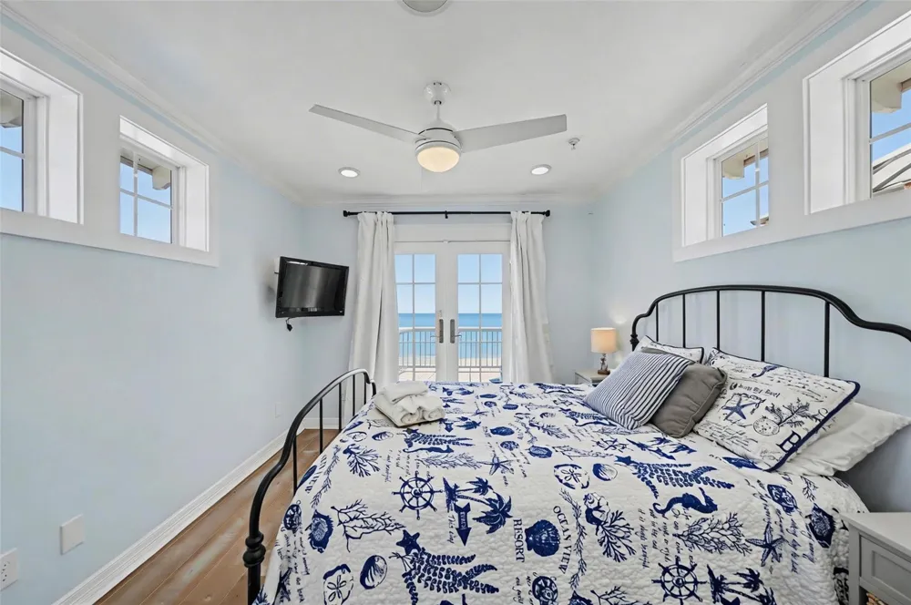 1830 Seaside Drive Galveston, TX 77550
