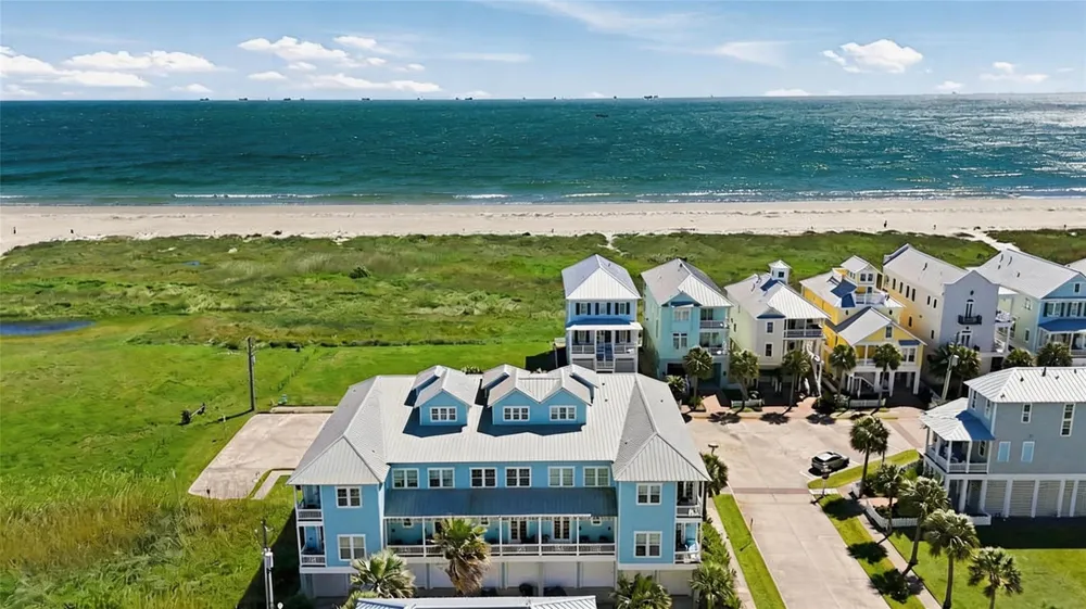 1830 Seaside Drive Galveston, TX 77550