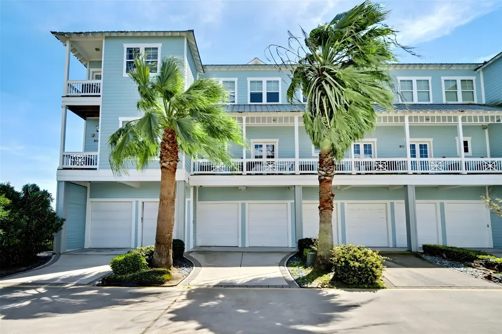 1830 Seaside Drive Galveston, TX 77550