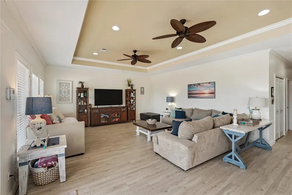 2493 Howell Crystal Beach, TX 77650