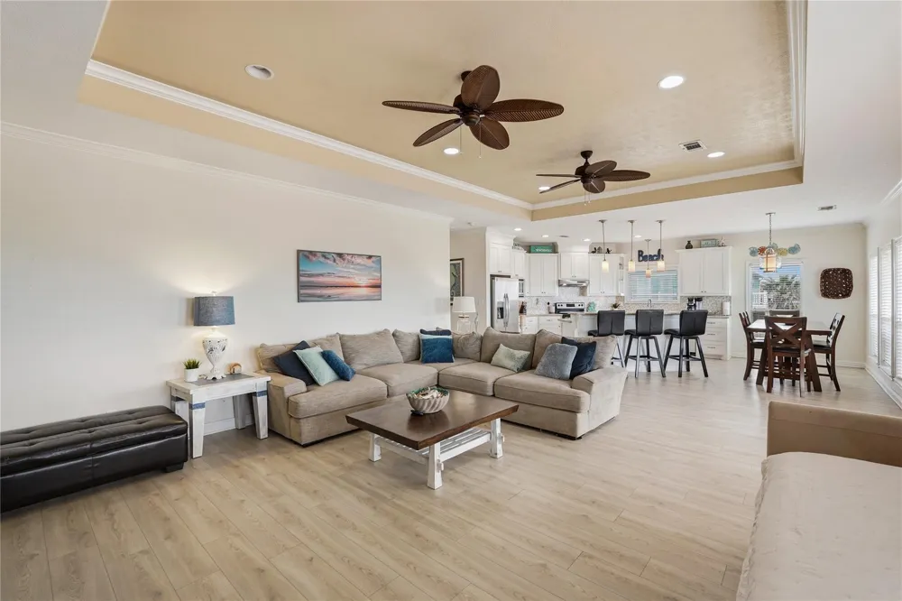 2493 Howell Crystal Beach, TX 77650