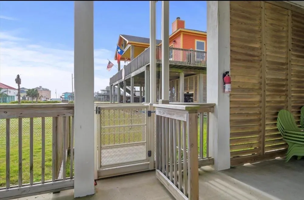 2493 Howell Crystal Beach, TX 77650