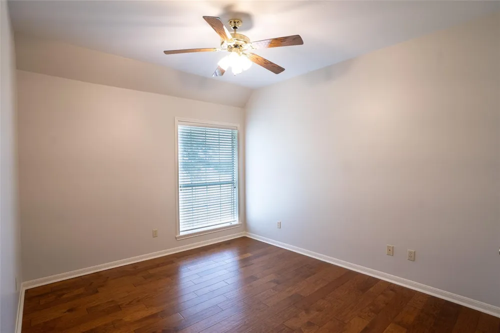 604 Texas Avenue Shiner, TX 77984