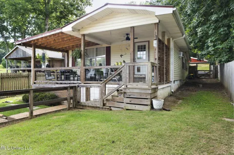 1294 Lakeview Drive