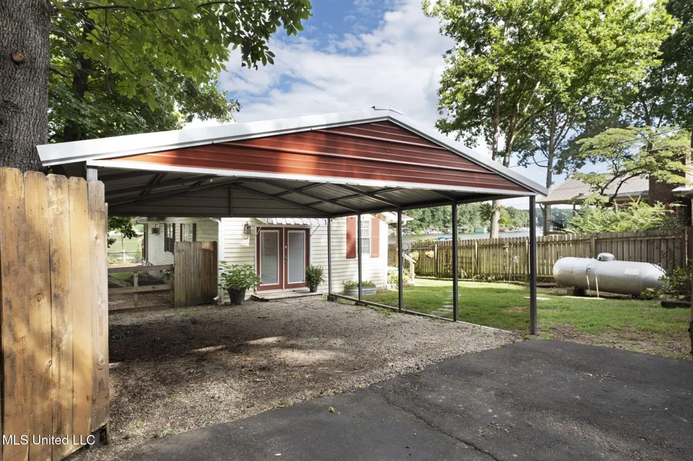 1294 Lakeview Drive Ashland, MS 38603