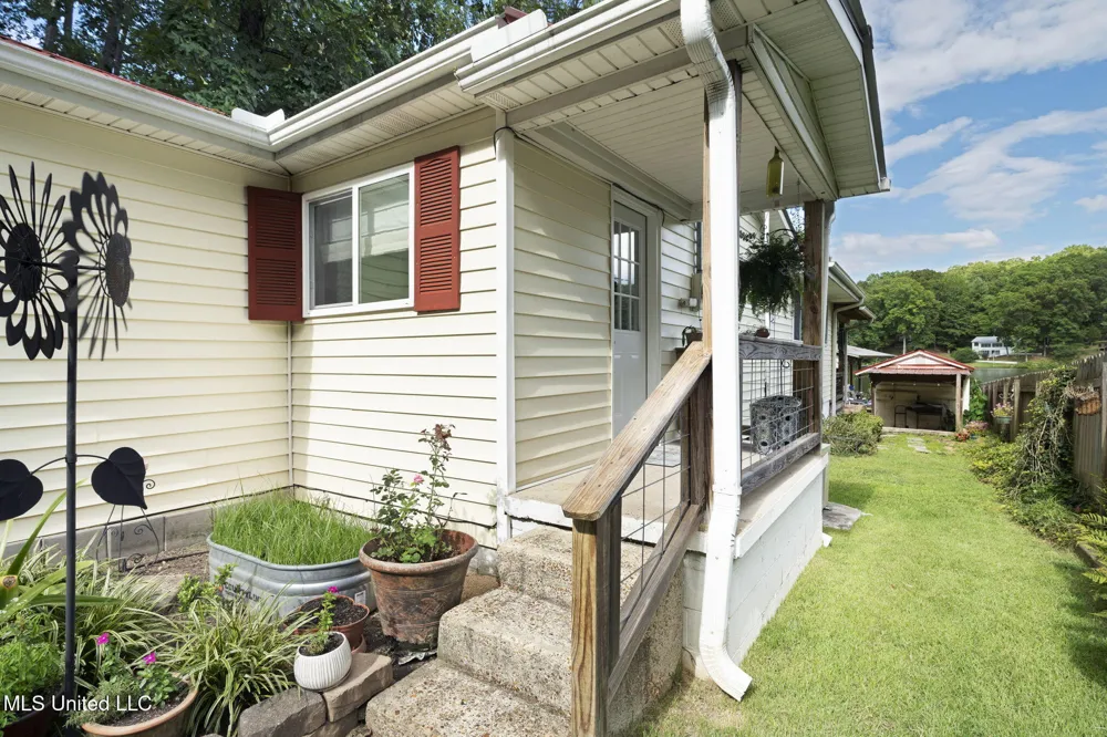 1294 Lakeview Drive Ashland, MS 38603