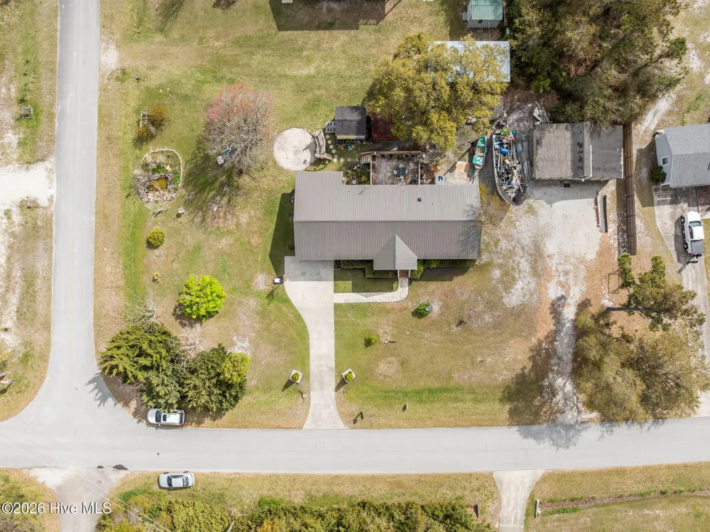 458 Bayview Drive Harkers Island, NC 28531