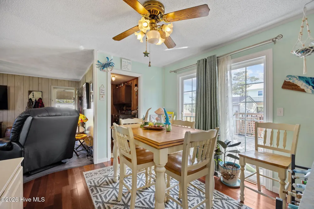 458 Bayview Drive Harkers Island, NC 28531