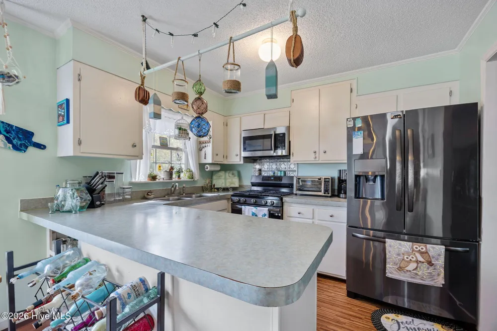 458 Bayview Drive Harkers Island, NC 28531