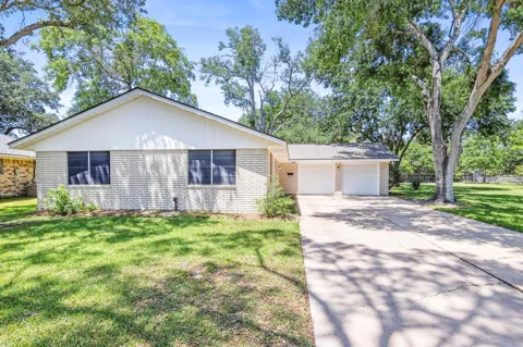 3010 Lamar Circle