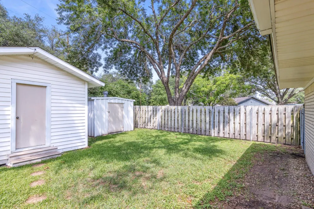 3010 Lamar Circle El Campo, TX 77437