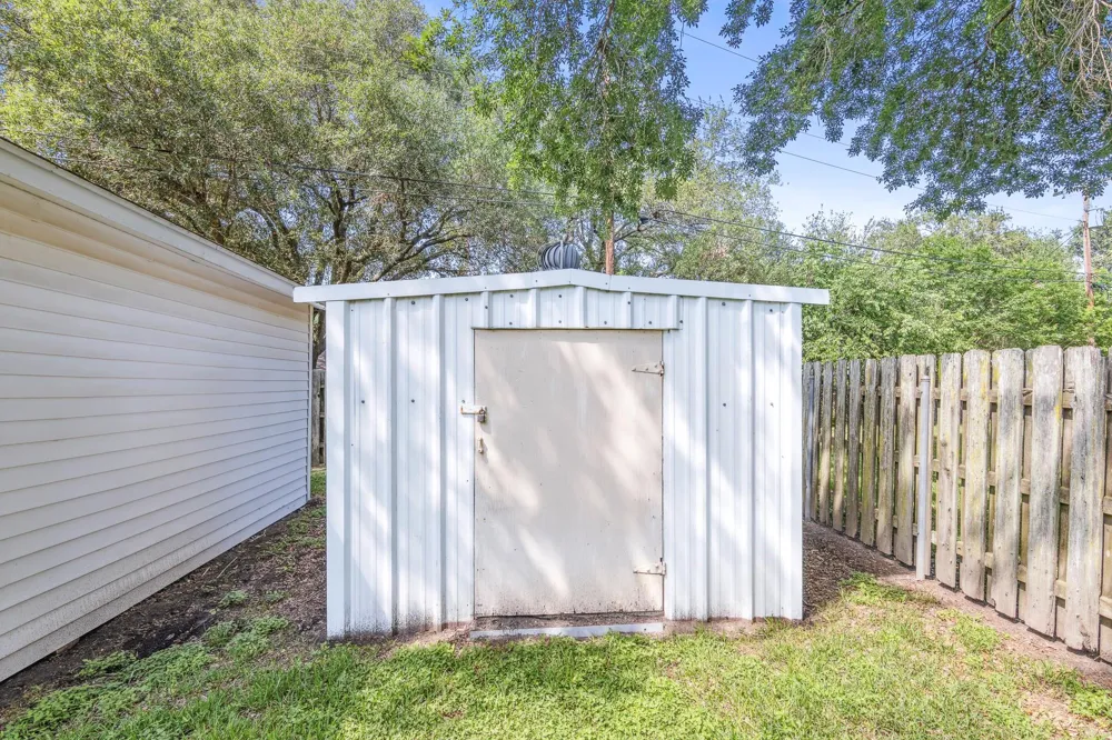 3010 Lamar Circle El Campo, TX 77437
