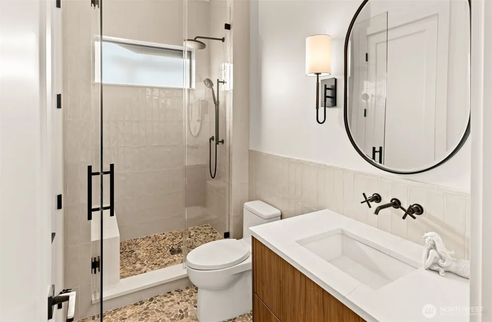 911 Dune Crest Westport, WA 98595