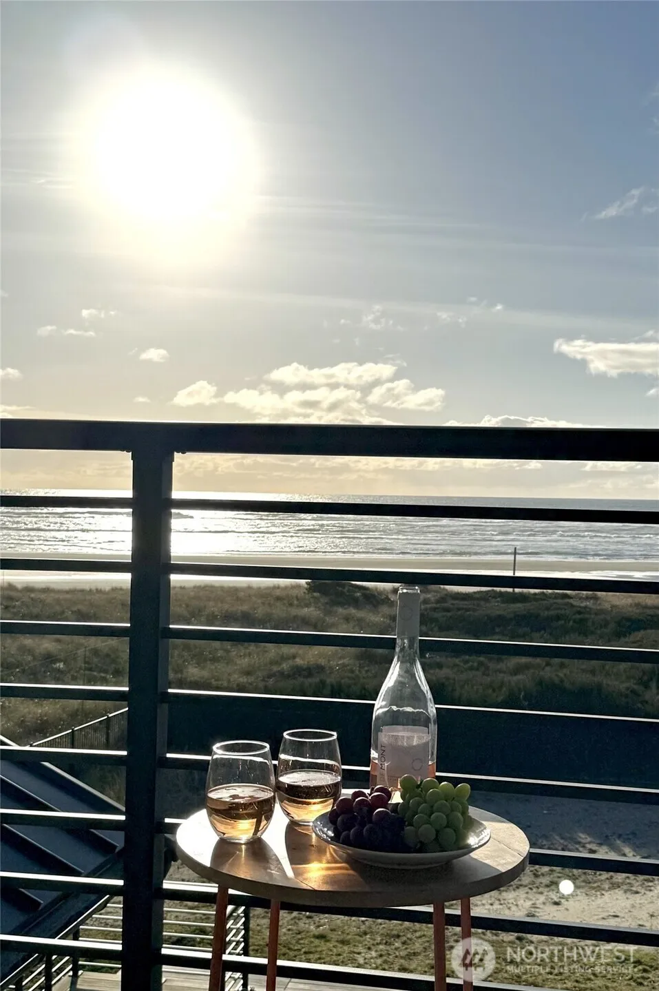 911 Dune Crest Westport, WA 98595