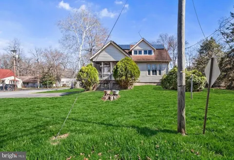607 RAILROAD BOULEVARD