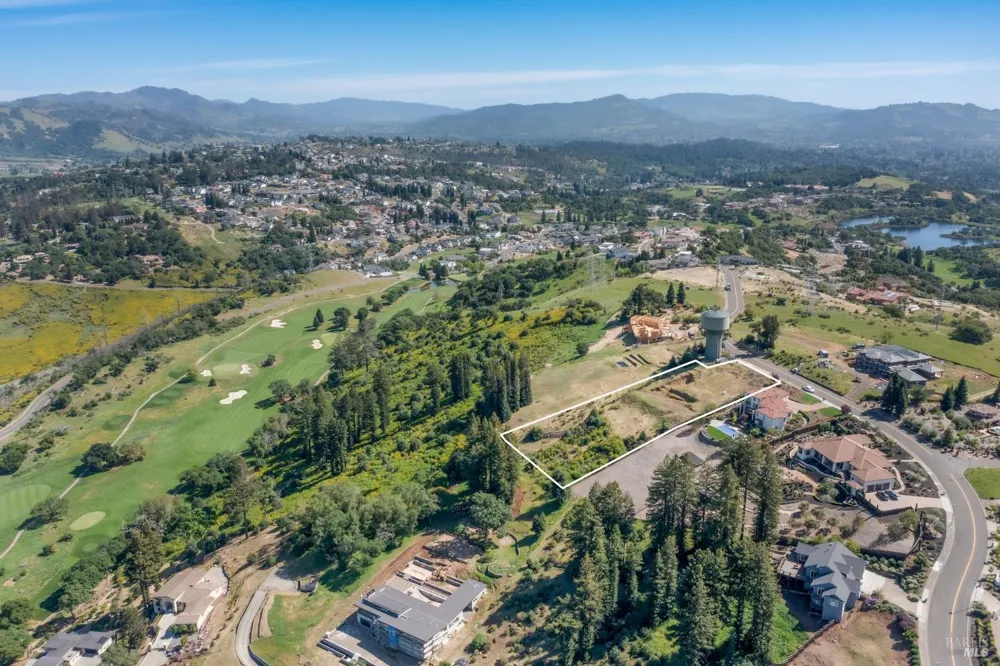 3888 Skyfarm Drive Santa Rosa, CA 95403