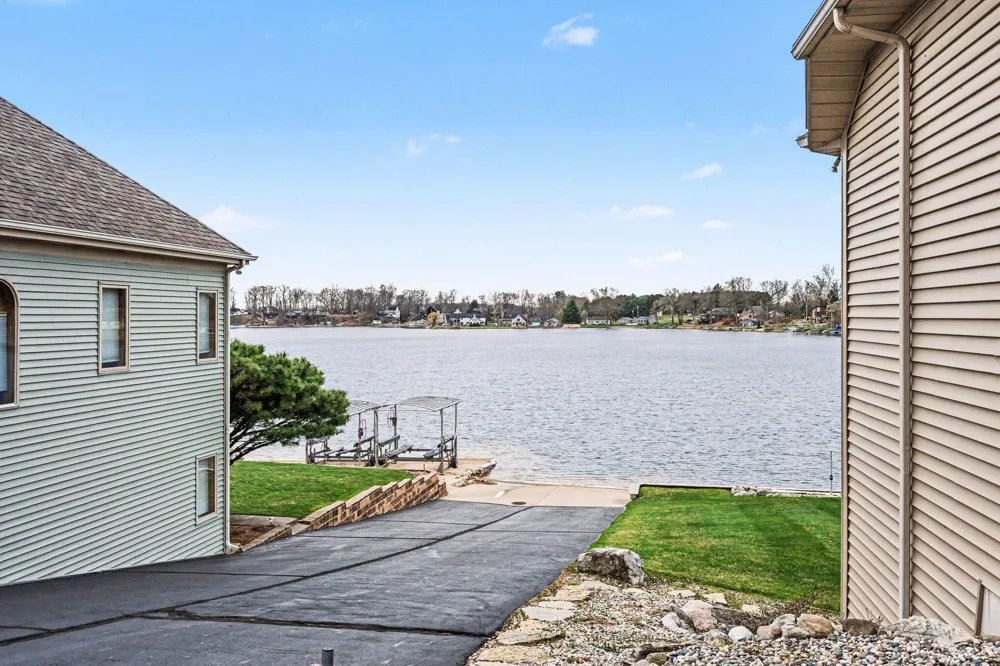 48855 Howard Drive Lawrence, MI 49064