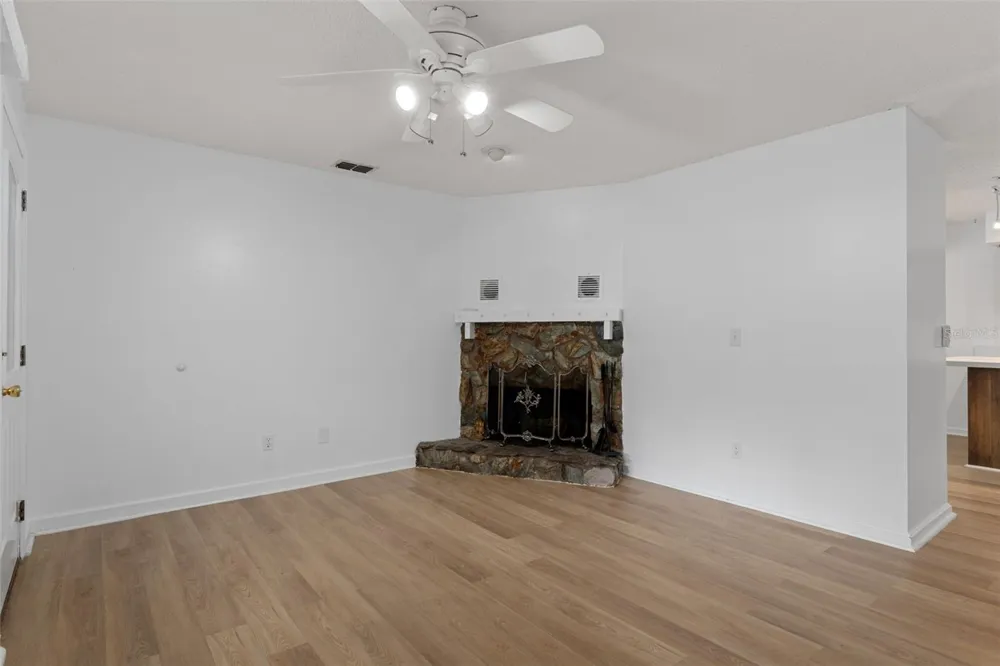 7095 W GREENWOOD LANE Crystal River, FL 34429