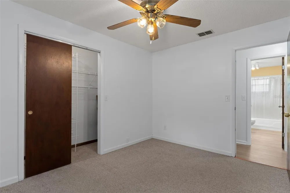 7095 W GREENWOOD LANE Crystal River, FL 34429