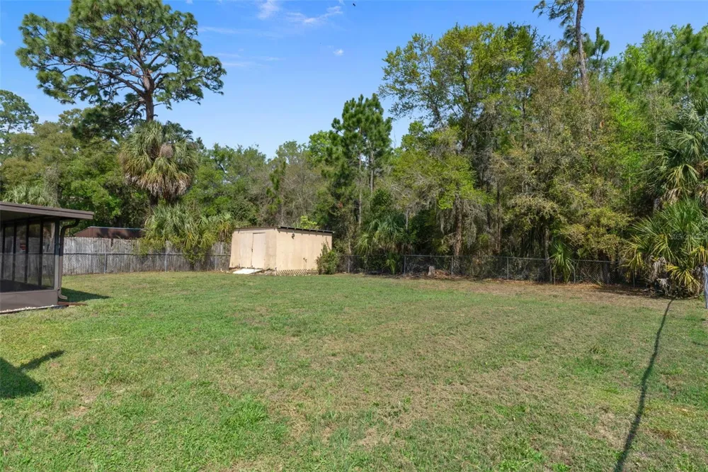 7095 W GREENWOOD LANE Crystal River, FL 34429