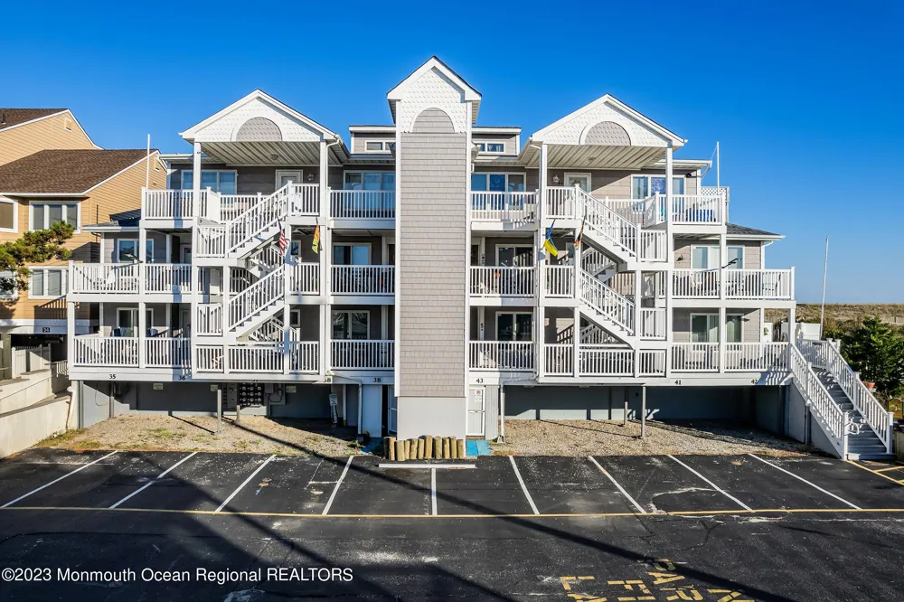 41 Dune Terrace Ortley Beach, NJ 08751
