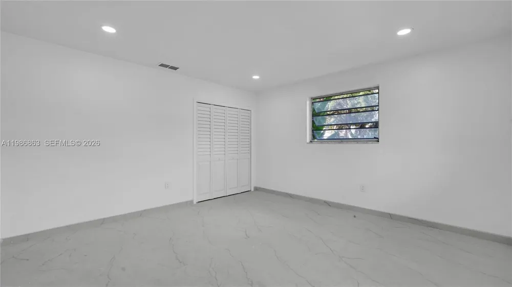 8850 NE 4th Ave El Portal, FL 33138