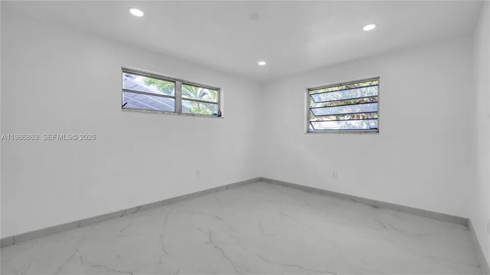 8850 NE 4th Ave El Portal, FL 33138