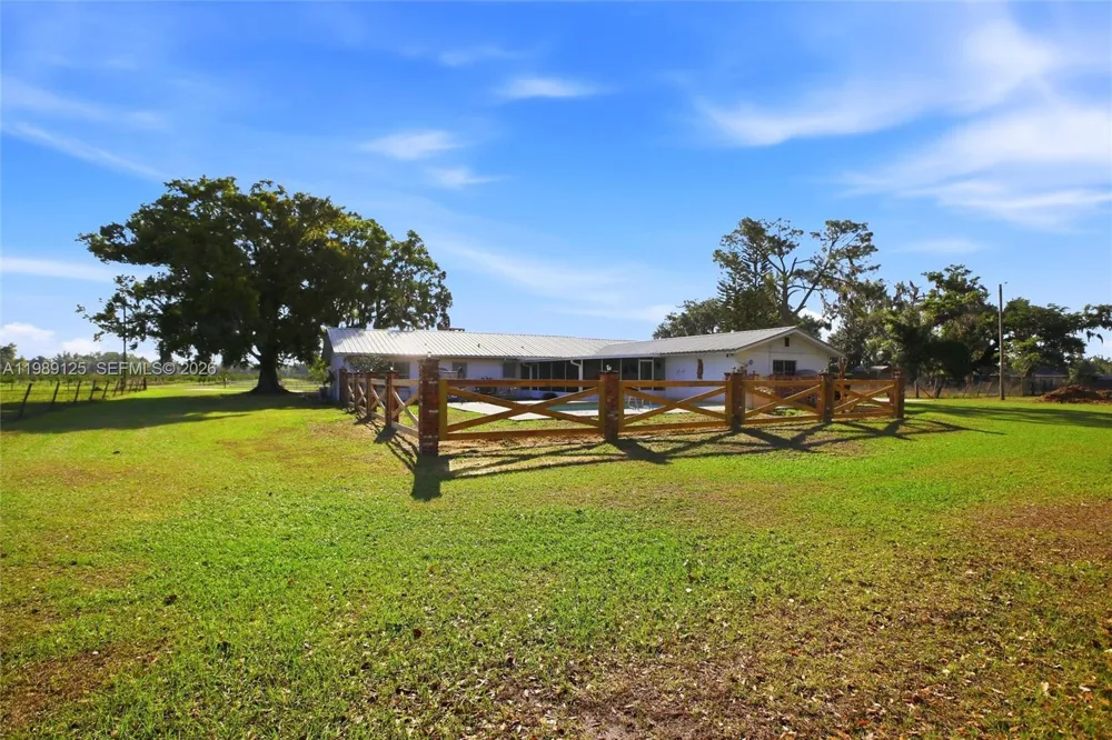 3903 Edison Avenue Other City - In The State Of Florida, FL 33834
