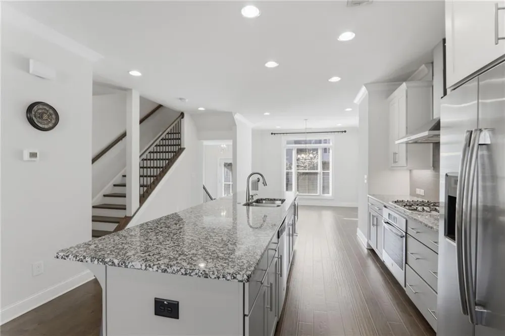 2051 Glenview Park Circle Duluth, GA 30097