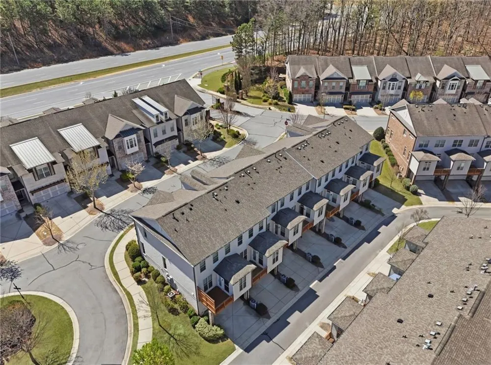 2051 Glenview Park Circle Duluth, GA 30097