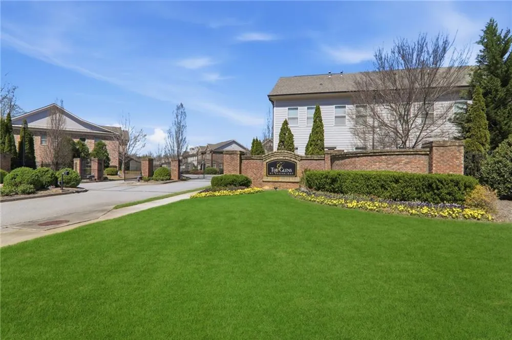 2051 Glenview Park Circle Duluth, GA 30097