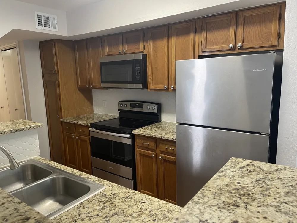 2301 Basil Drive #F206 Arlington, TX 76006