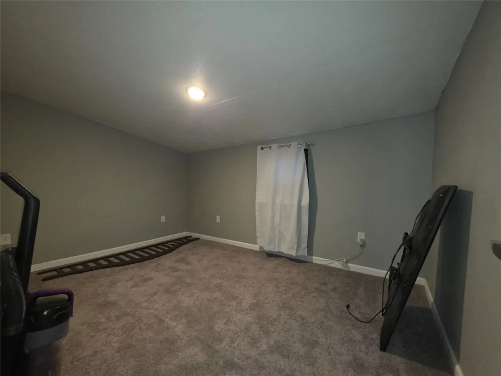 409 E Houston Street Mexia, TX 76667