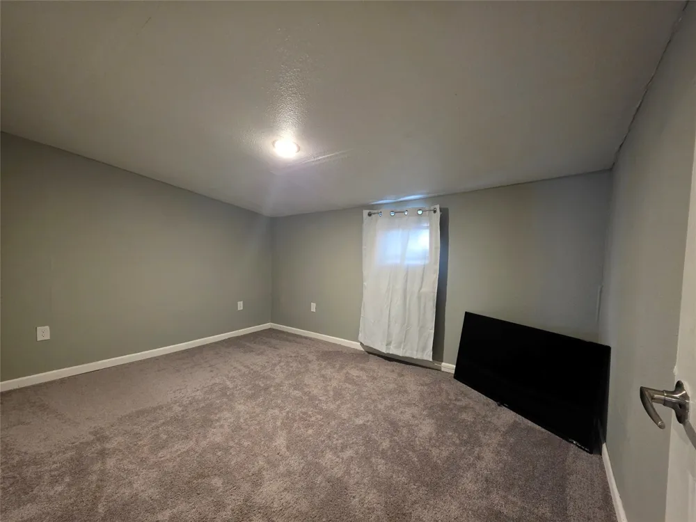 409 E Houston Street Mexia, TX 76667