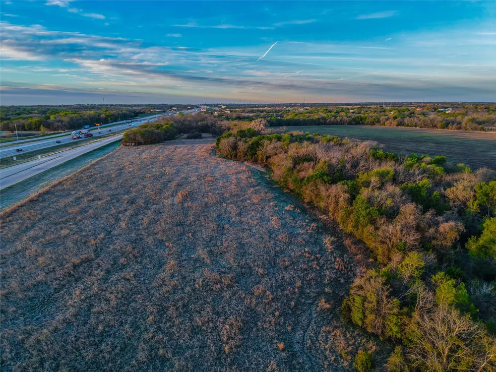 Ih 35 Troy, TX 76579