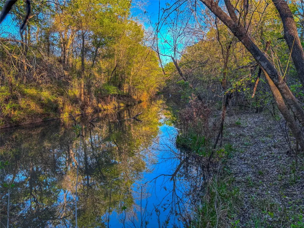 Ih 35 Troy, TX 76579