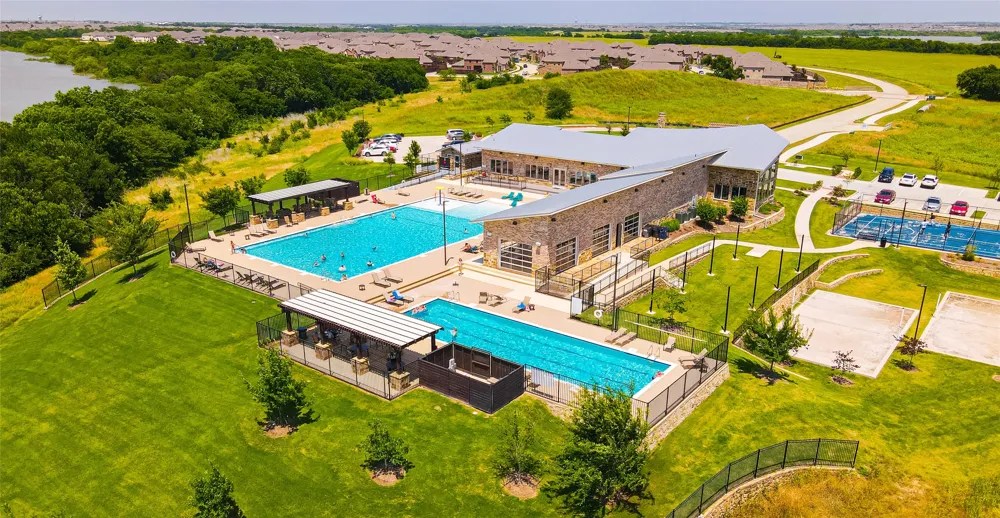 2225 Valencia Drive Little Elm, TX 75068