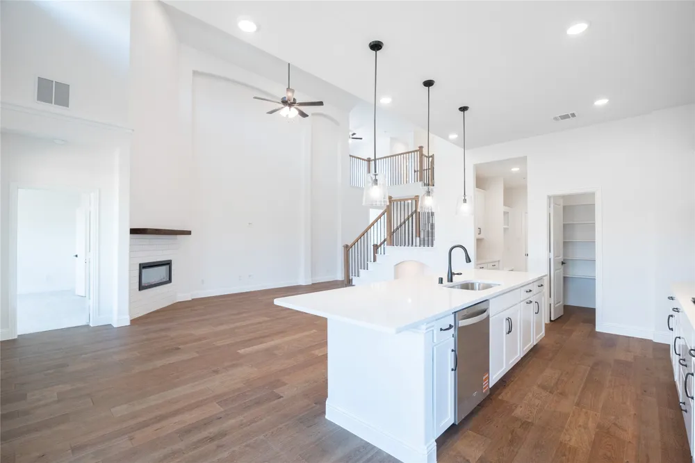 2225 Valencia Drive Little Elm, TX 75068