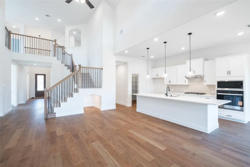 2225 Valencia Drive Little Elm, TX 75068