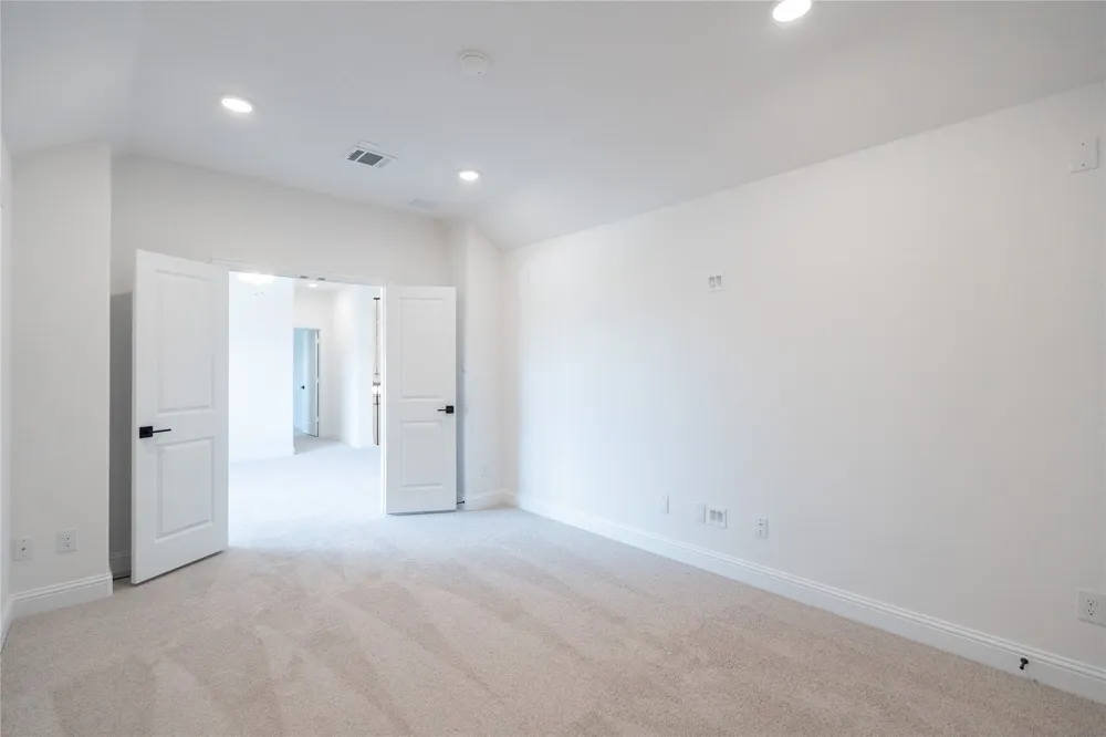 2225 Valencia Drive Little Elm, TX 75068